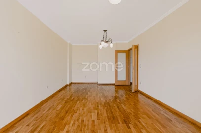 Apartamento T3 para Venda em São Mamede de Infesta e Senhora da Hora