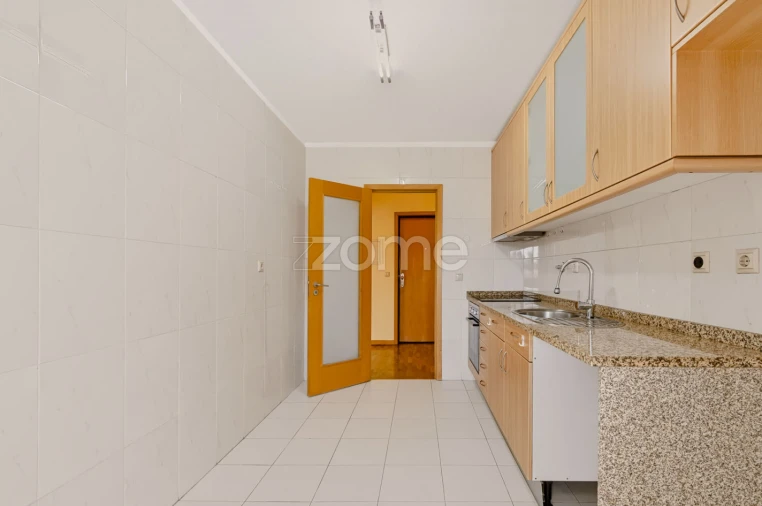 Apartamento T3 para Venda em São Mamede de Infesta e Senhora da Hora Foto 12