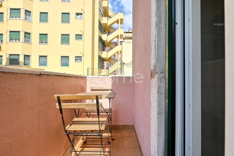 Apartamento T2 para Arrendamento em Avenidas Novas Foto 18