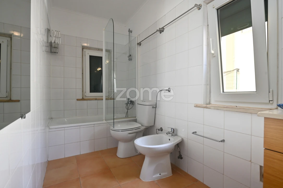 Apartamento T2 para Arrendamento em Avenidas Novas Foto 19