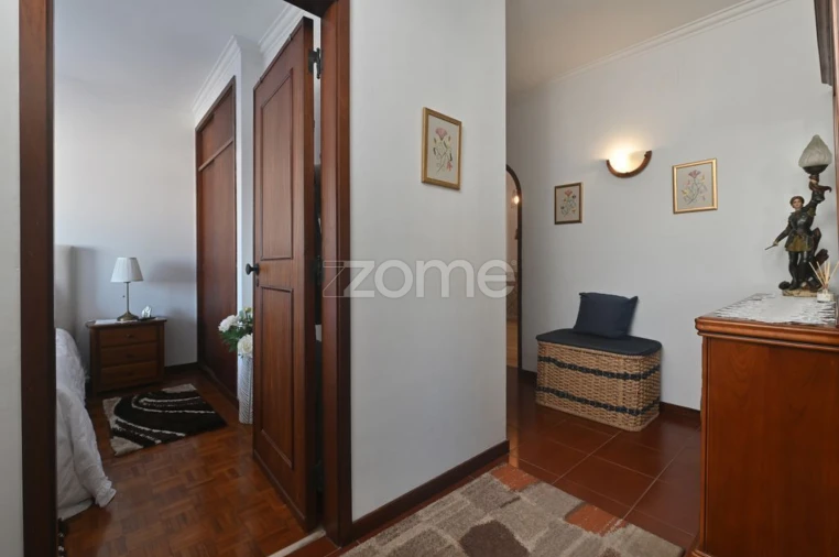 Apartamento T3 para Venda em São Domingos de Rana Foto 12