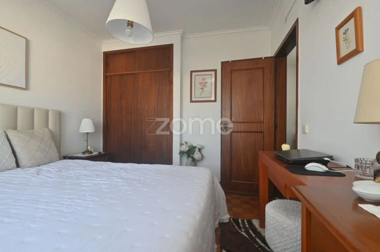 Apartamento T3 para Venda em São Domingos de Rana Foto 14