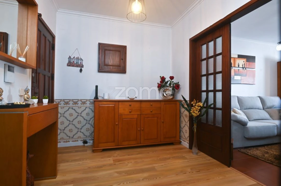 Apartamento T3 para Venda em São Domingos de Rana Foto 4