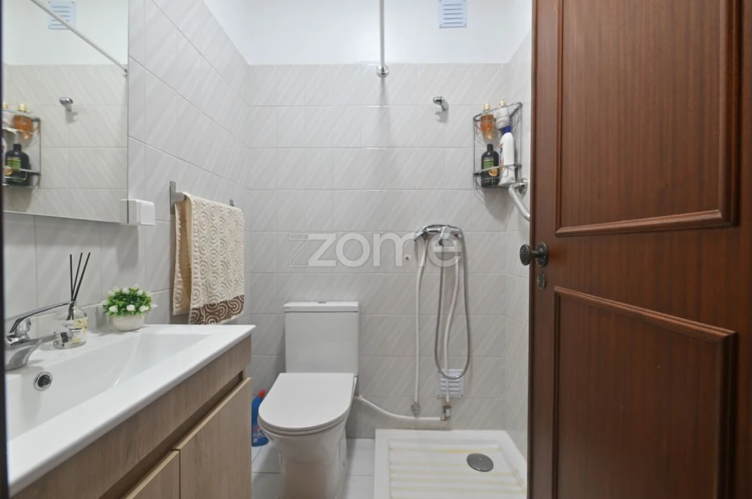 Apartamento T3 para Venda em São Domingos de Rana Foto 10