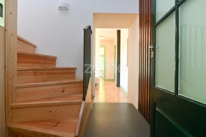 Moradia T8 para Venda em Dois Portos e Runa