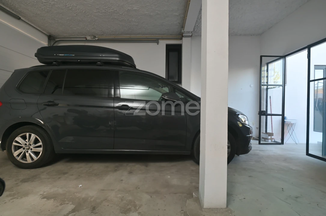 Moradia T8 para Venda em Dois Portos e Runa Foto 49