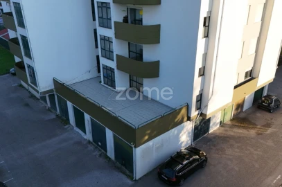Apartamento T1 para Arrendamento em Santo Antonio dos Olivais