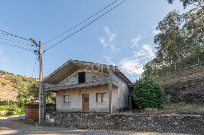 Moradia T3 para Venda em Sendim