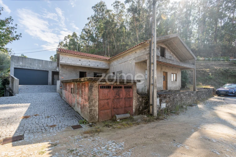 Moradia T3 para Venda em Sendim Foto 4