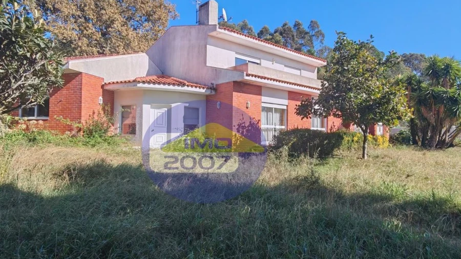 Moradia T3 para Venda em Grijó e Sermonde