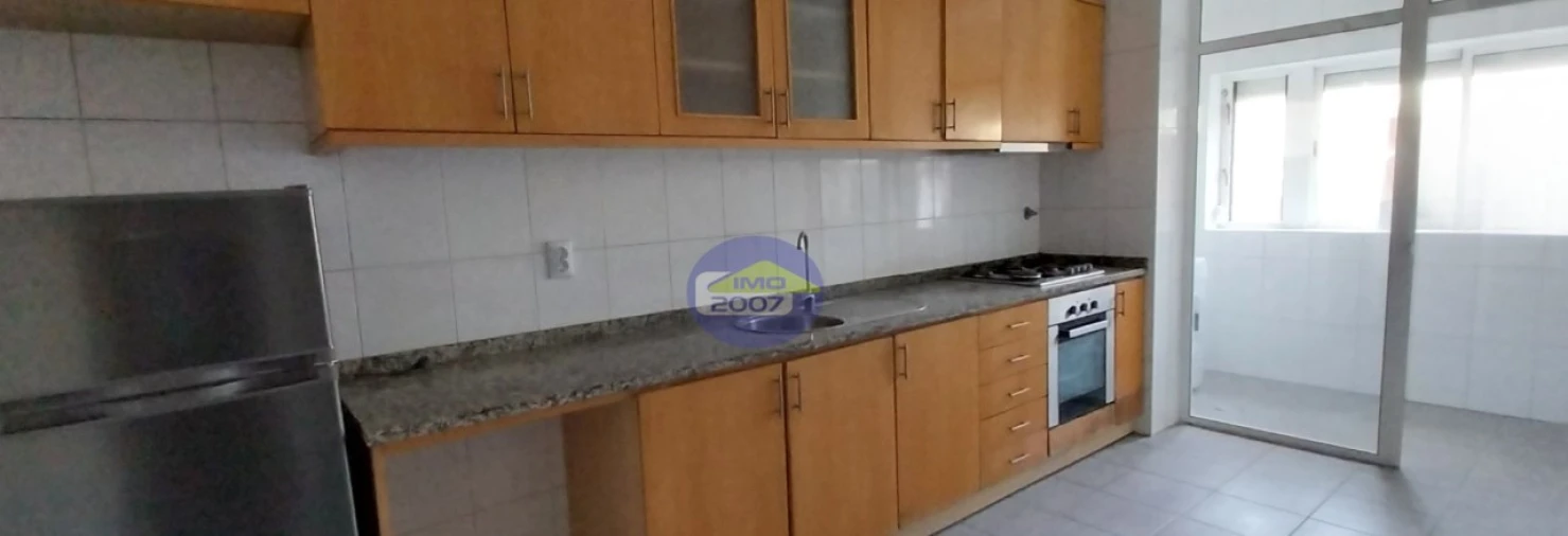 Apartamento T2 para Venda em Ermesinde Foto 2