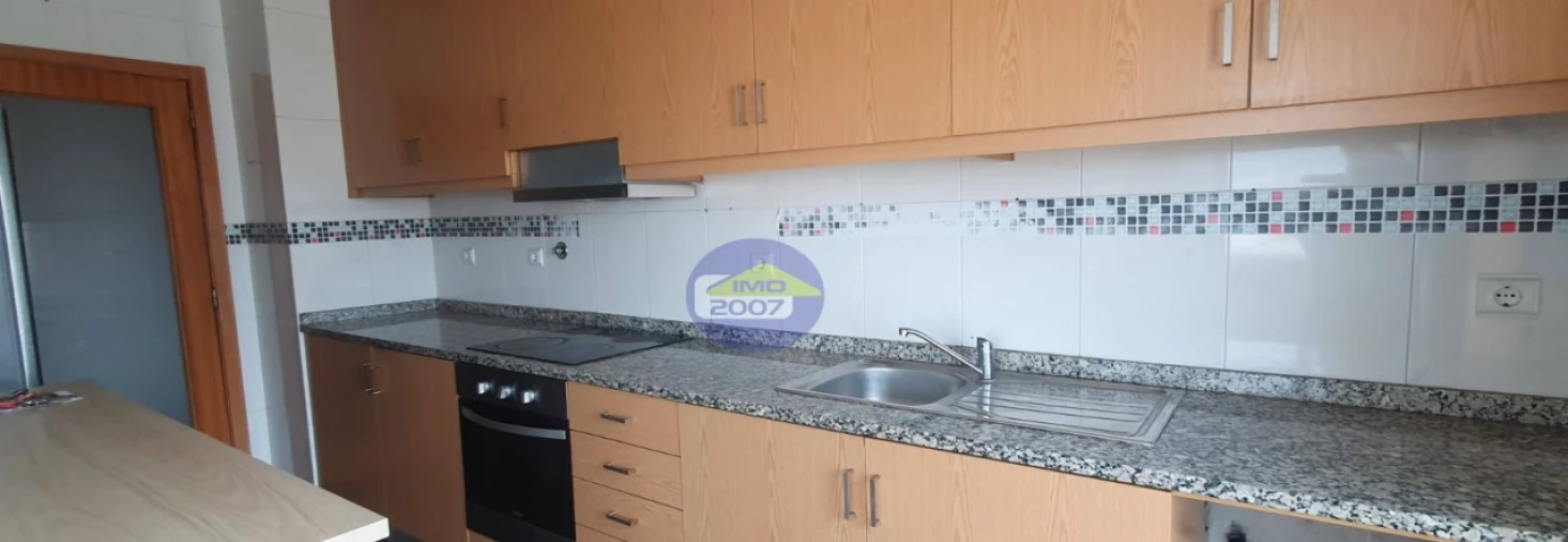 Apartamento T3 para Venda em Rio Tinto Foto 2