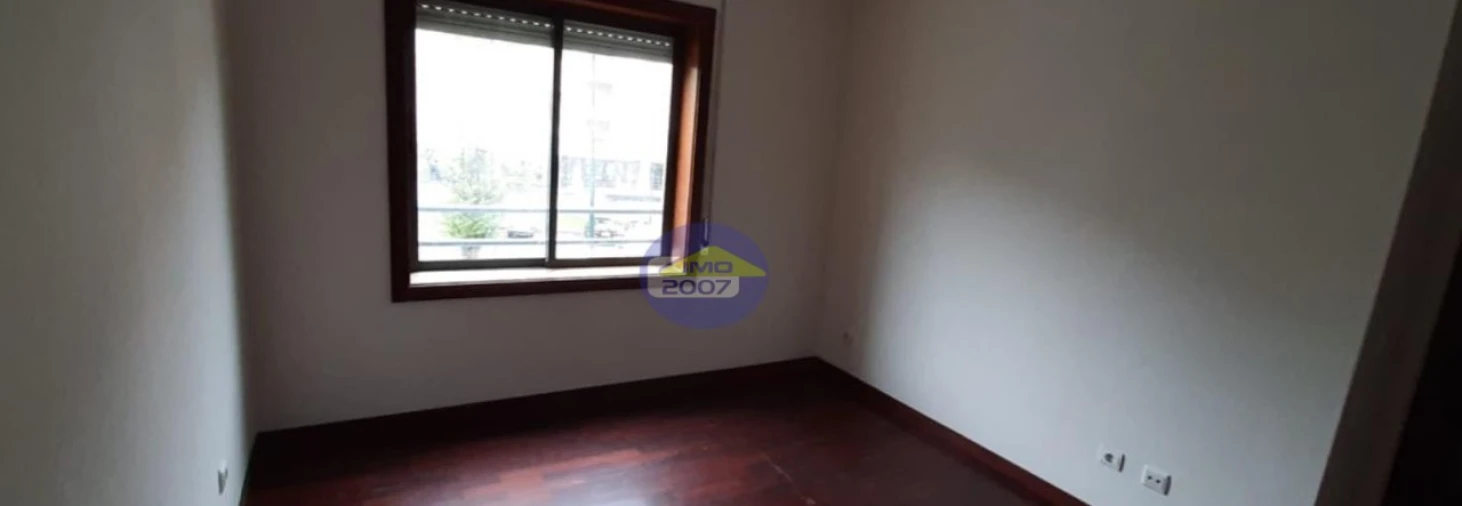 Apartamento T2 para Venda em Valongo Foto 10