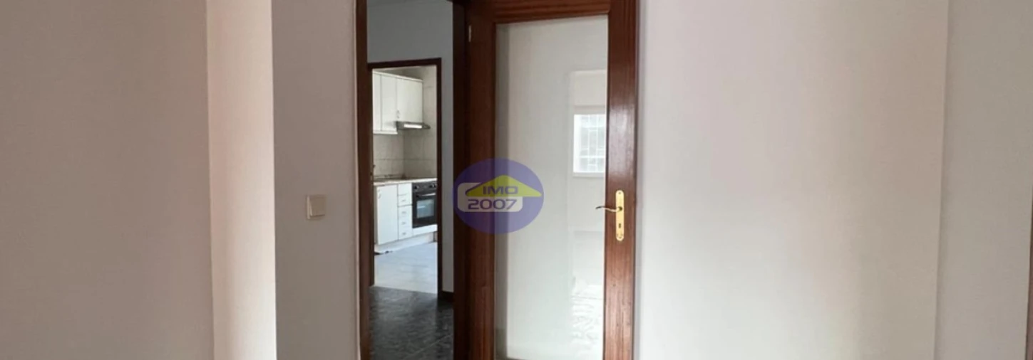 Apartamento T2 para Venda em Valongo Foto 9
