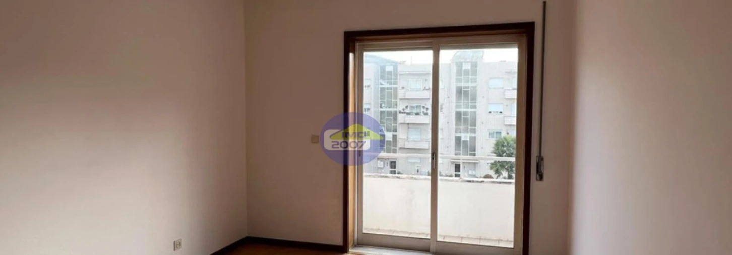 Apartamento T2 para Venda em Valongo Foto 10
