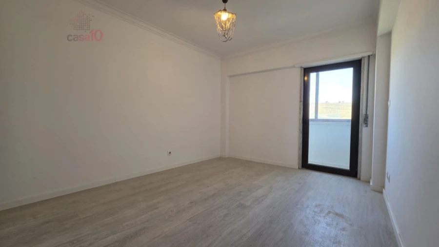 Apartamento T3 para Venda em Cacém e São Marcos Foto 7