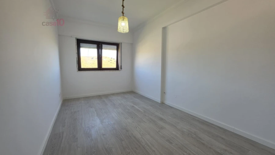 Apartamento T3 para Venda em Cacém e São Marcos Foto 13