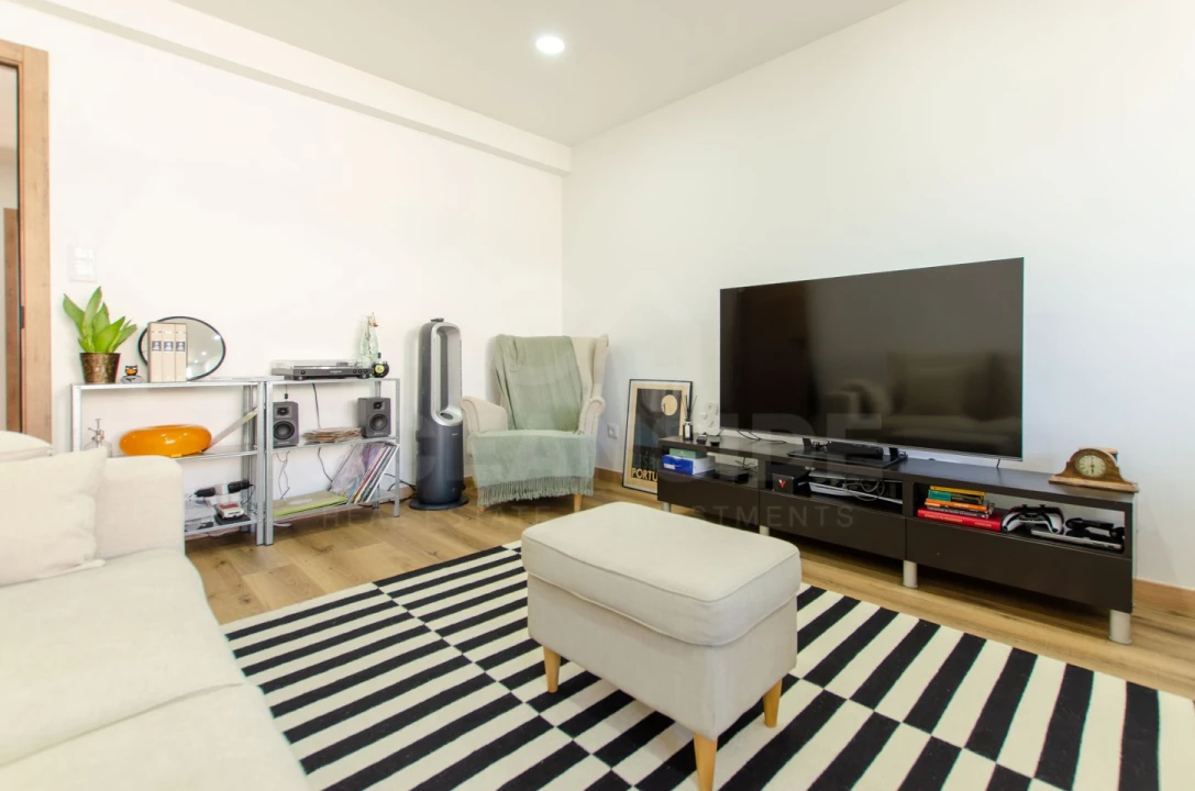 Apartamento T2 para Venda em Barcarena Foto 3
