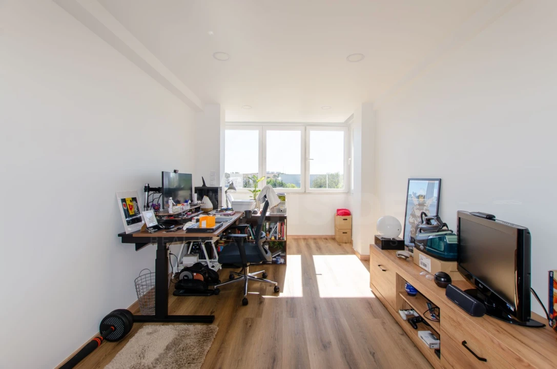 Apartamento T2 para Venda em Barcarena Foto 27