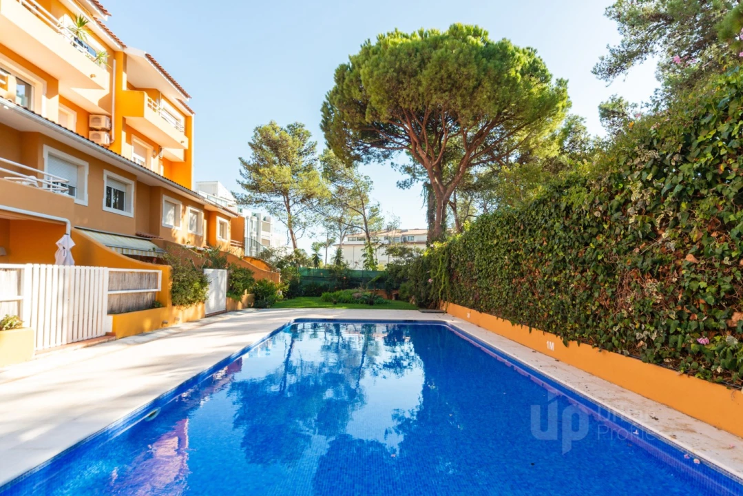 Apartamento T3 para Venda em Cascais e Estoril Foto 1