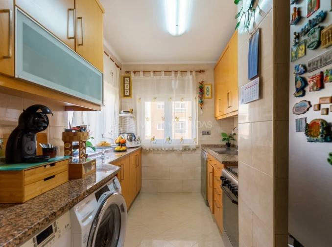 Apartamento T3 para Venda em Caparica e Trafaria Foto 3