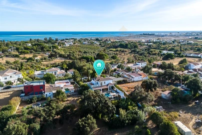 Moradia T4 para Venda em Luz de Tavira e Santo Estêvão