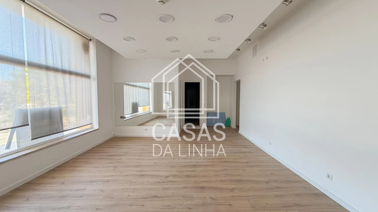 Negócio para Venda em Carcavelos e Parede Foto 3