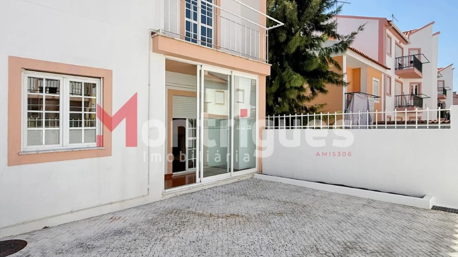 Moradia T3 para Venda em Azeitão (São Lourenço e São Simão)