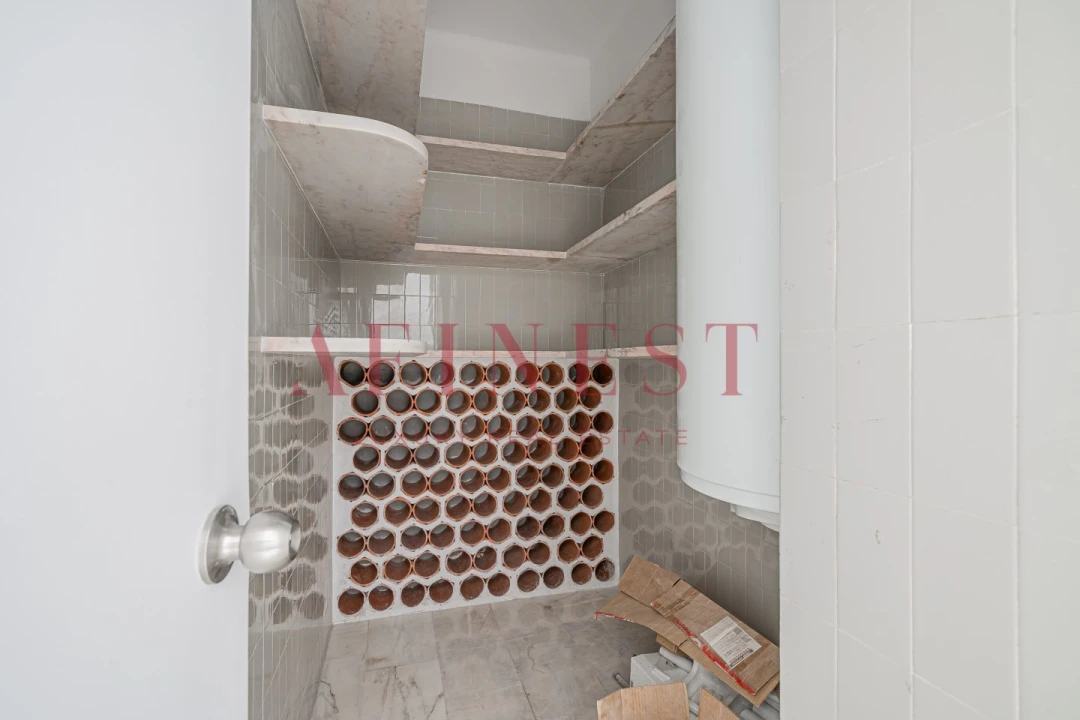 Apartamento T4 para Arrendamento em Santo António Foto 15