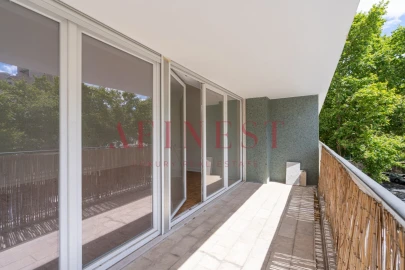 Apartamento T4 para Arrendamento em Santo António