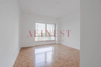 Apartamento T4 para Arrendamento em Santo António