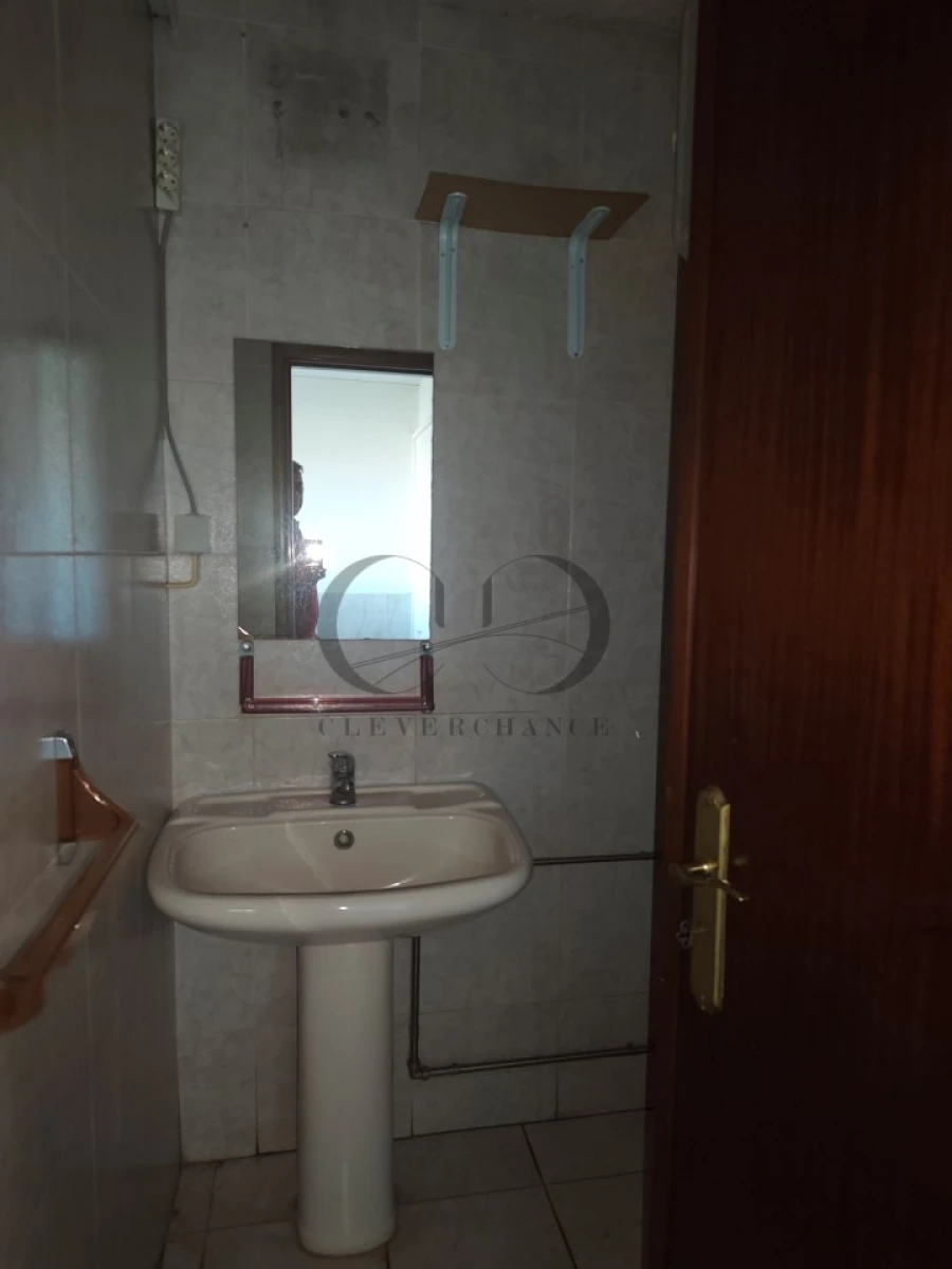 Armazém para Arrendamento em Grijó e Sermonde Foto 5