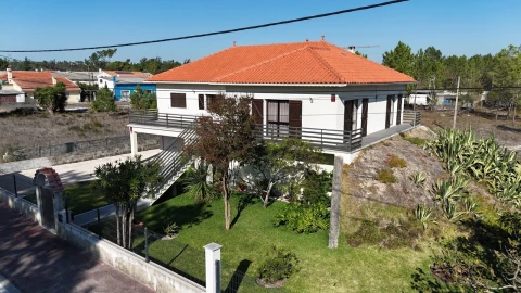 Moradia T5 para Venda em Pataias e Martingança
