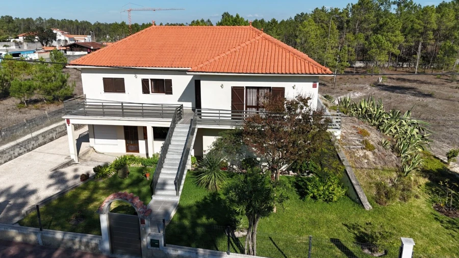 Moradia T5 para Venda em Pataias e Martingança