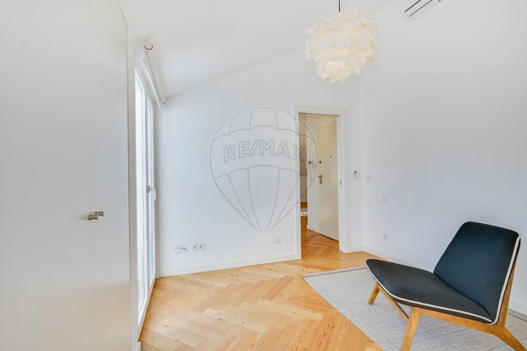 Apartamento T2 para Venda em Estrela Foto 18