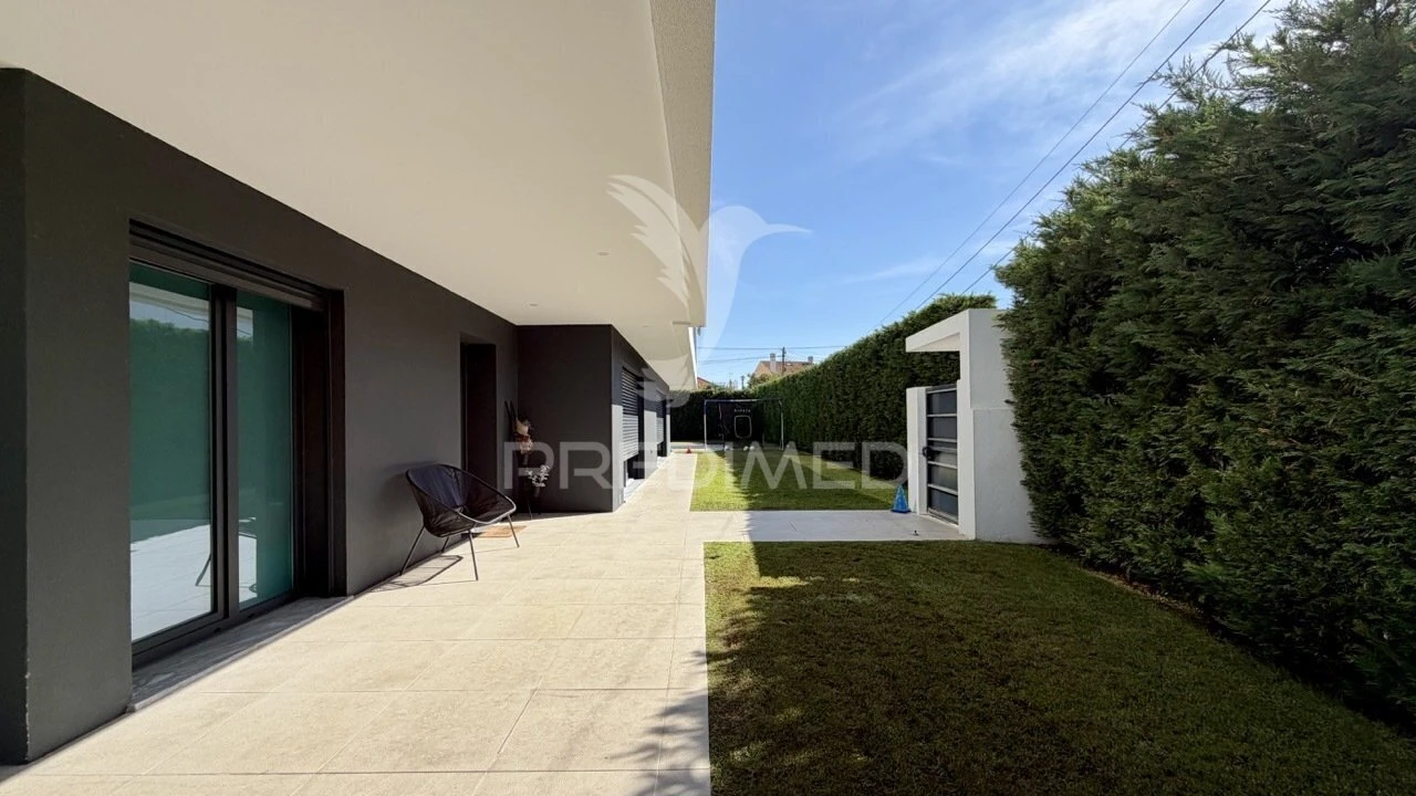 Moradia T5 para Venda em Alhos Vedros Foto 39