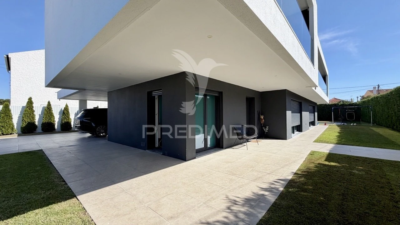 Moradia T5 para Venda em Alhos Vedros Foto 23