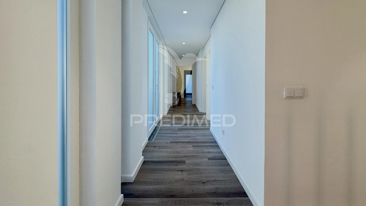 Moradia T5 para Venda em Alhos Vedros Foto 26