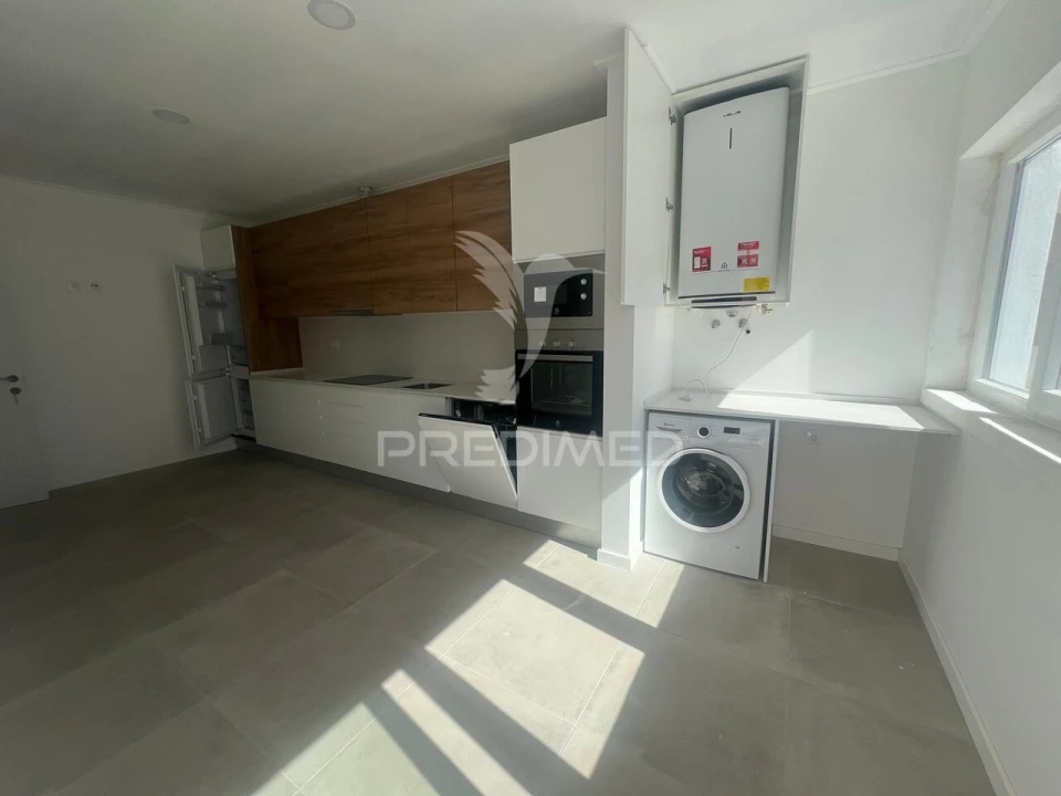 Apartamento T3 para Venda em Alto do Seixalinho, Santo André e Verderena Foto 3