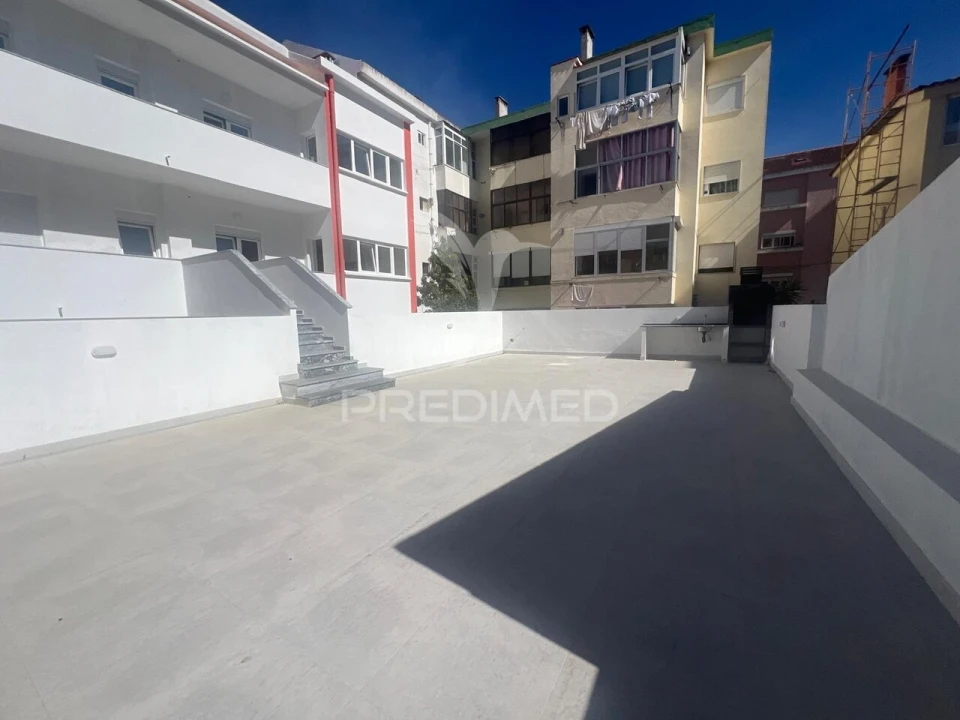 Apartamento T3 para Venda em Alto do Seixalinho, Santo André e Verderena Foto 1