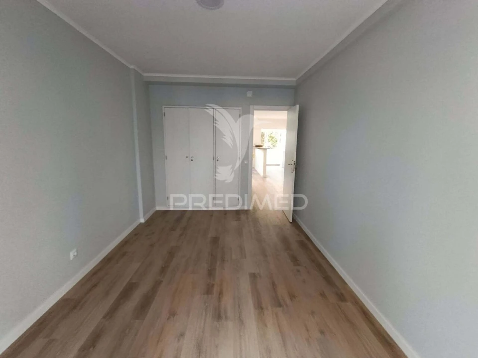 Apartamento T2 para Venda em União das Freguesias de Setúbal Foto 10