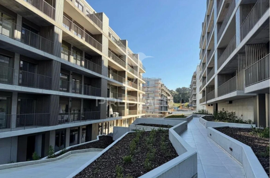Apartamento T2 para Venda em Oliveira do Douro Foto 1