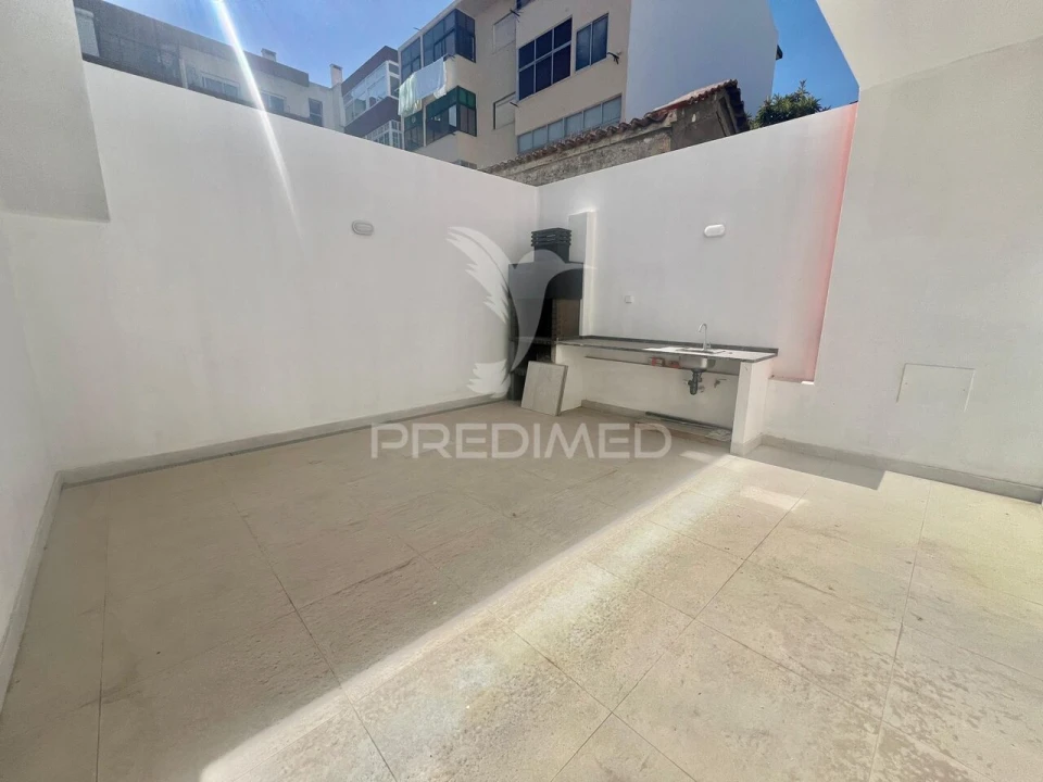 Apartamento T1 para Venda em Alto do Seixalinho, Santo André e Verderena Foto 2