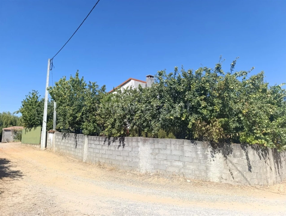 Terreno para Venda em Três Povos Foto 2