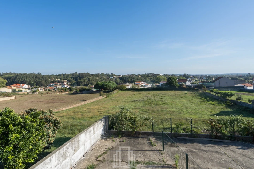 Moradia T4 para Venda em Salreu Foto 25