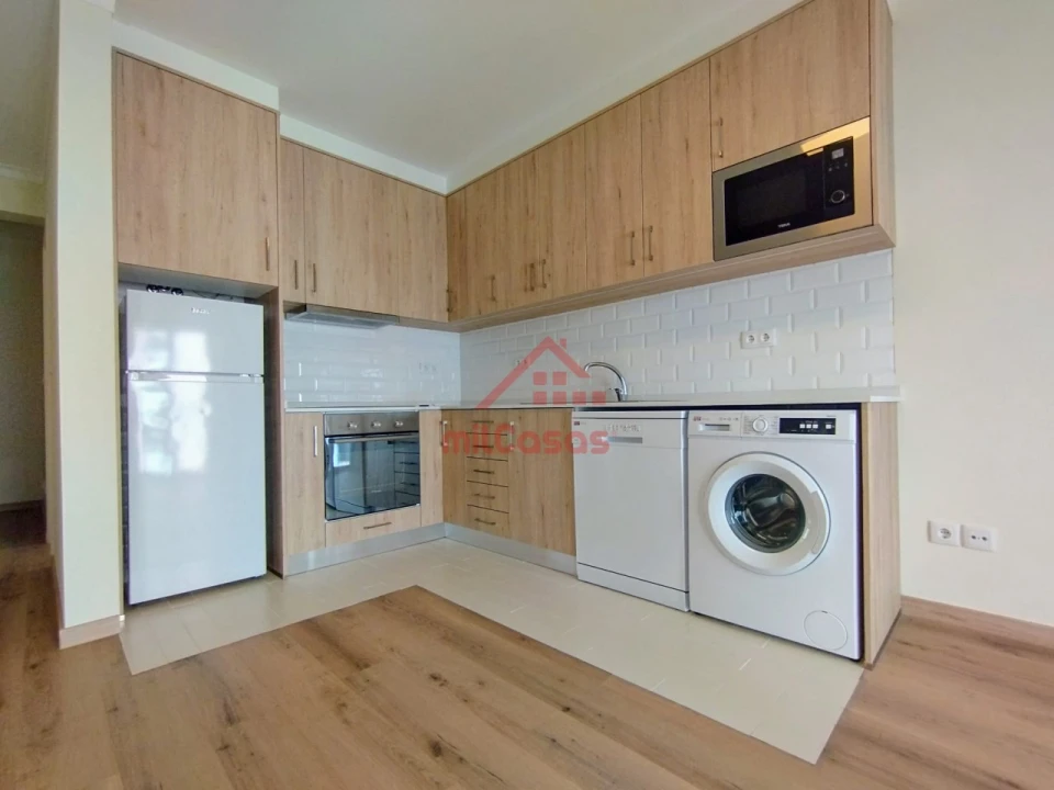 Apartamento T1 para Arrendamento em Lourinhã e Atalaia Foto 1