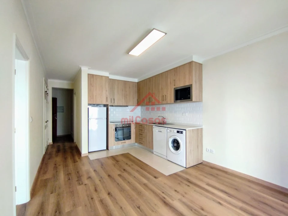 Apartamento T1 para Arrendamento em Lourinhã e Atalaia Foto 2