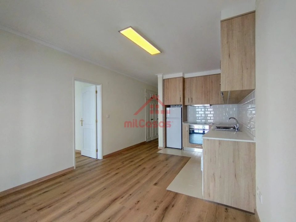 Apartamento T1 para Arrendamento em Lourinhã e Atalaia Foto 7