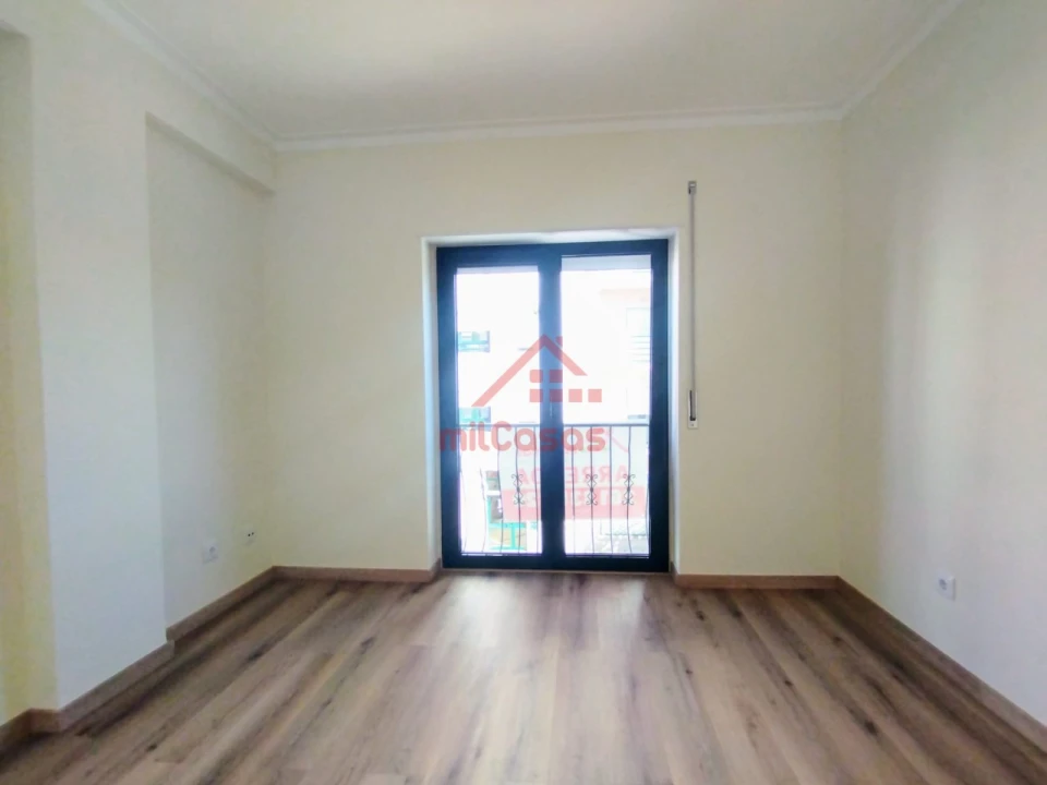 Apartamento T1 para Arrendamento em Lourinhã e Atalaia Foto 10