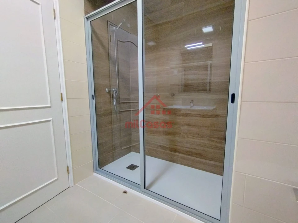 Apartamento T1 para Arrendamento em Lourinhã e Atalaia Foto 20